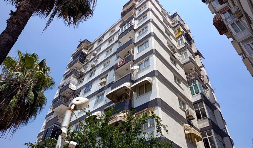 Adana'da dehşet!  Kadını çekiçle dövüp, bıçakla boğazını kesti