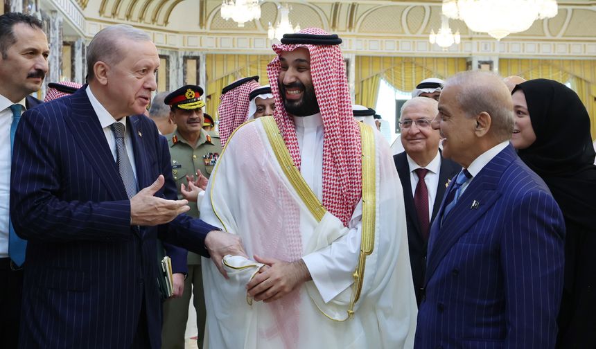 Türkiye, Suudi Arabistan ve Pakistan, Mekke Ortak Savunma Anlaşması'nı imzaladı