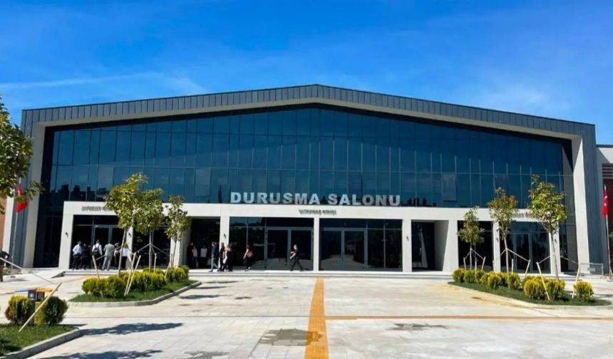 İBB Davası'nda yeni salon tartışması: Mikrofonlar kayıt yapıyor mu?