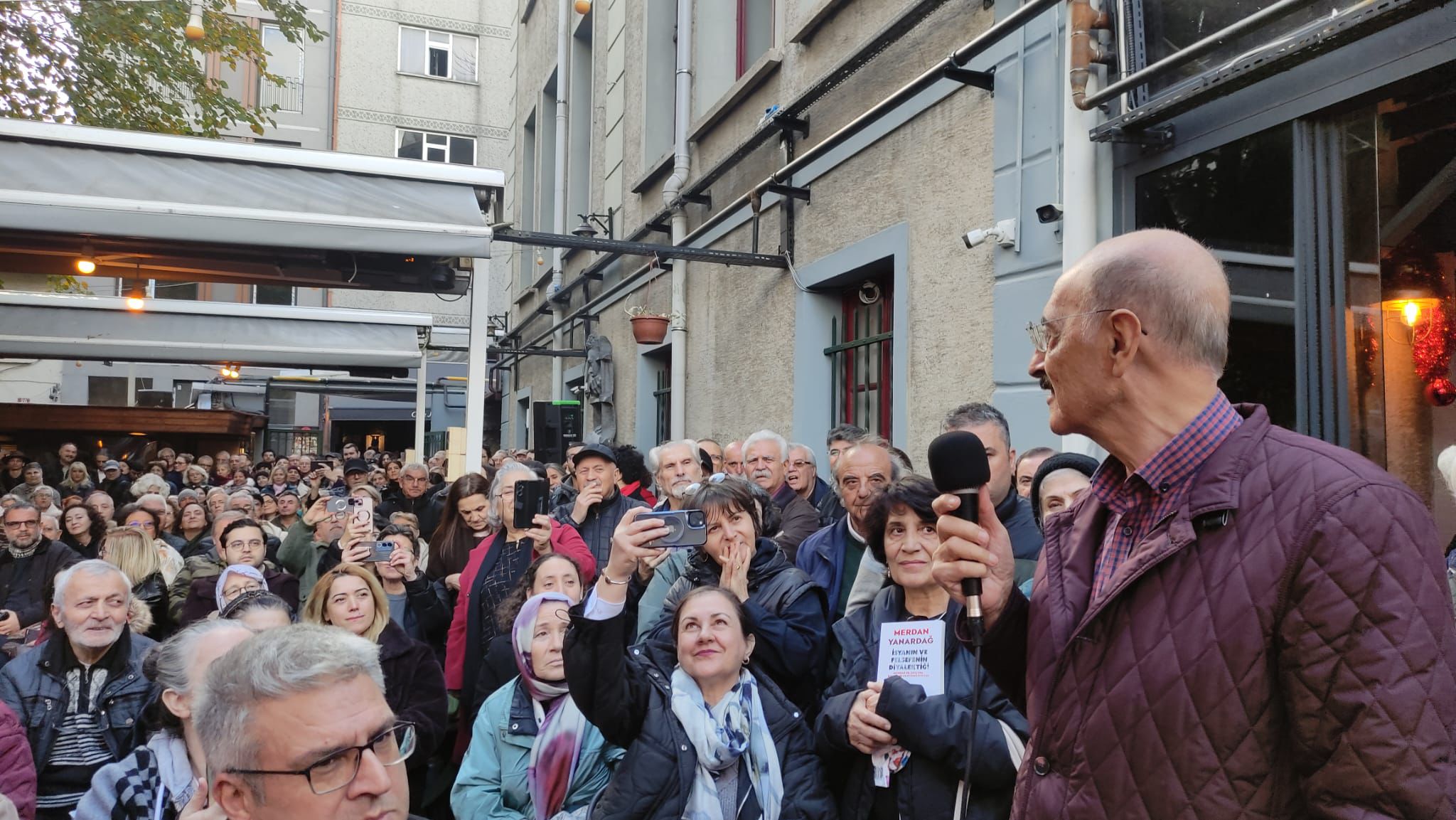 G8 D N U Bt W Y A Az Fj5