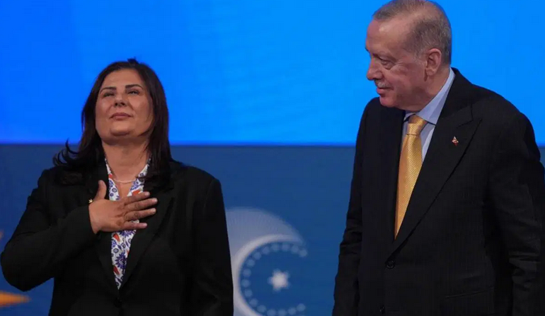 AKP'ye geçen Özlem Çerçioğlu ret yedi