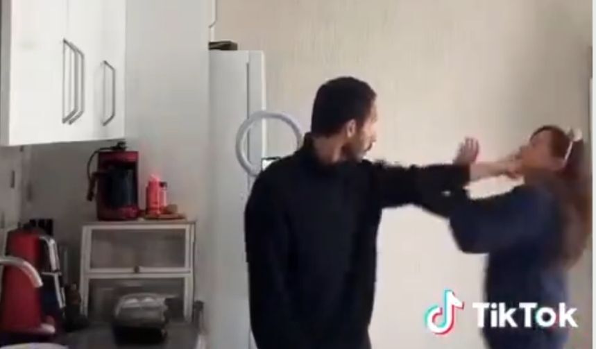 Tiktok Canlı Kadına Dayak
